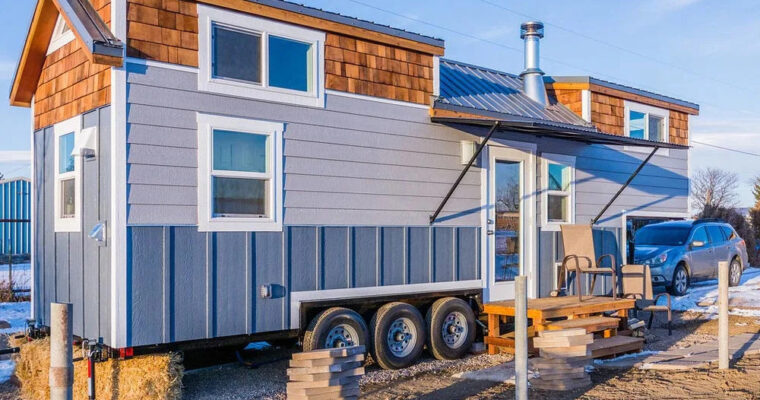 Tara’s 33′ Goose-neck Tiny Home