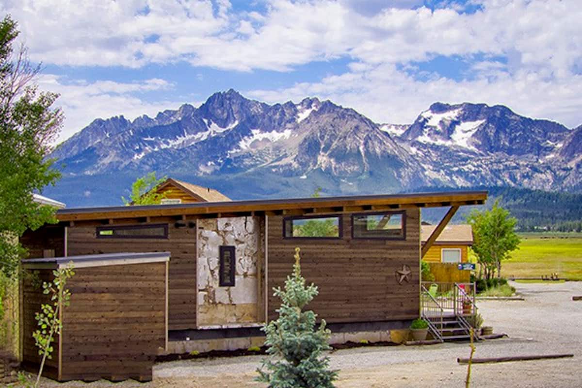 Modern Tiny House Stanley - ID UNIT 8 - Dream Tiny Living