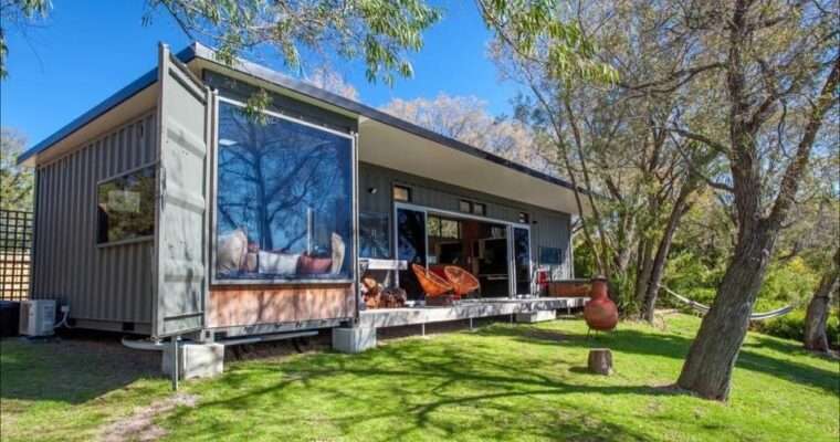 Simon Howard’s Wonderful Australia Container Home