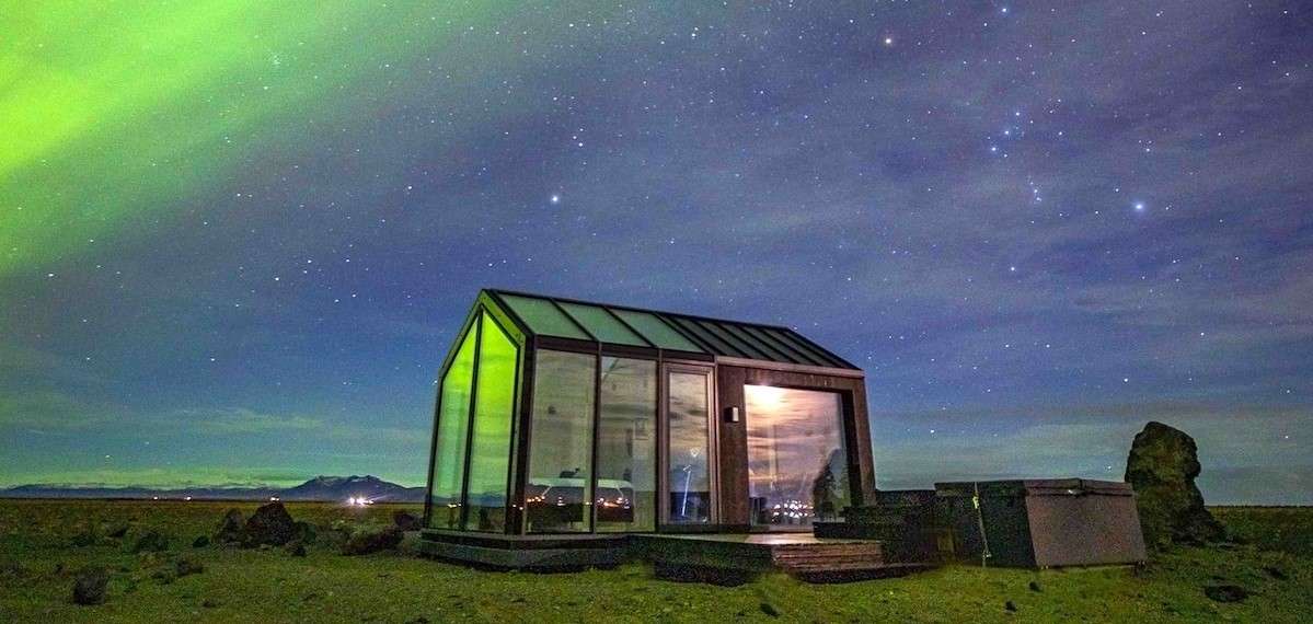 Blár Tiny Cottage with Glass and Jacuzzi
