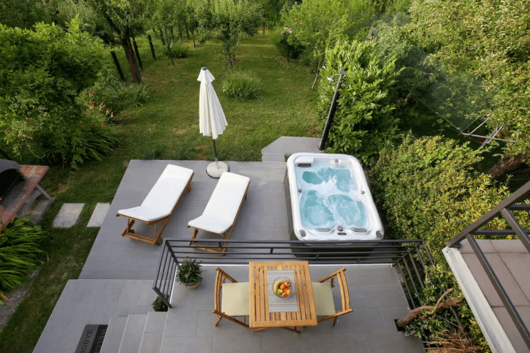 Gorgeous Tiny House with Jacuzzi and Sauna - Dream Tiny Living
