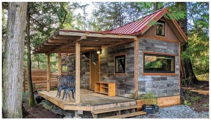 Rustic Tiny House on Salt Spring’s South Side