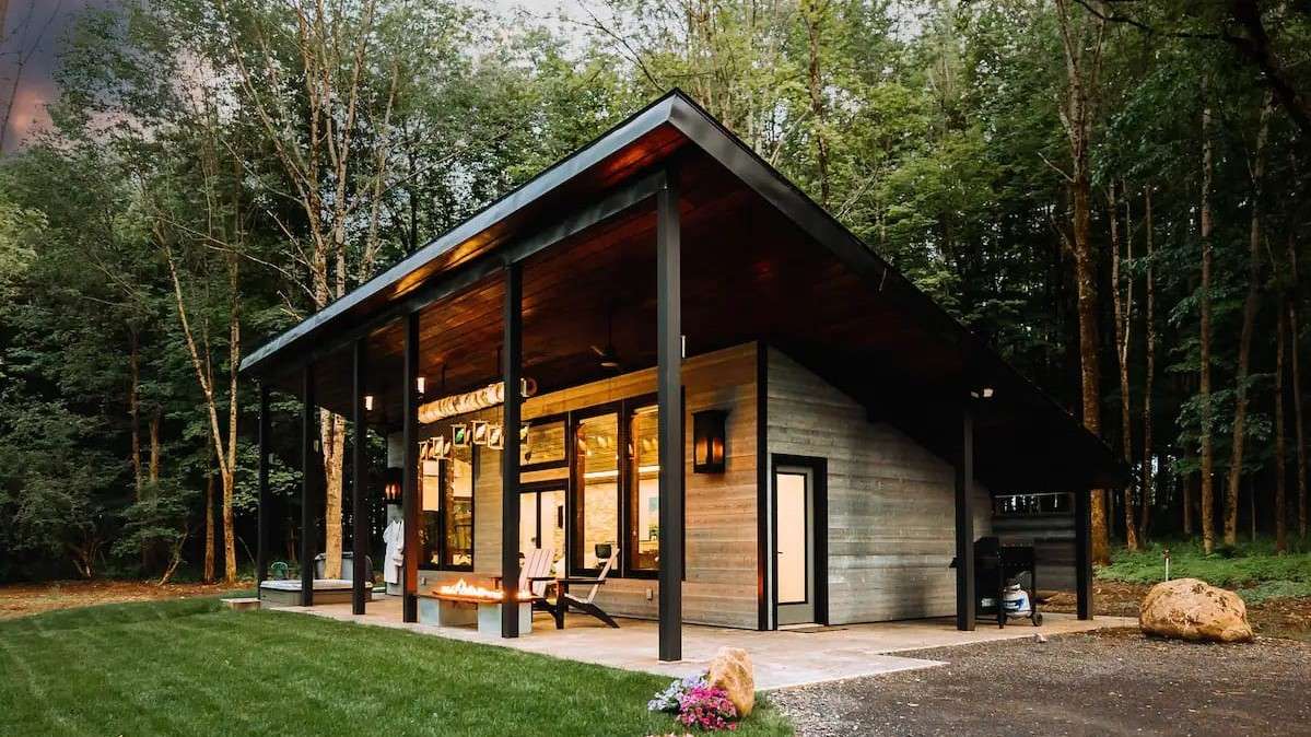 Beautifully Designed Hickory Look Tiny House