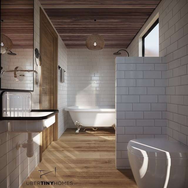 https://www.dreamtinyliving.com/wp-content/uploads/2022/09/Casa-Grande-Tiny-House-with-Work-Office-16.jpg