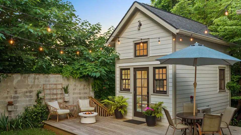 Cozy and Quiet Tiny House in the Backyard
