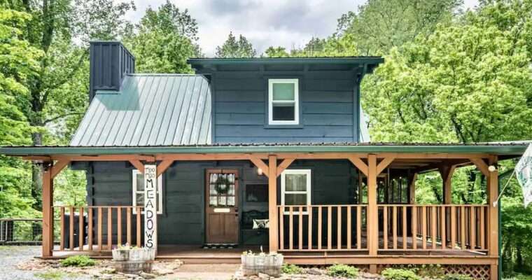 Cozy and Peaceful Cabin in Townsend TN