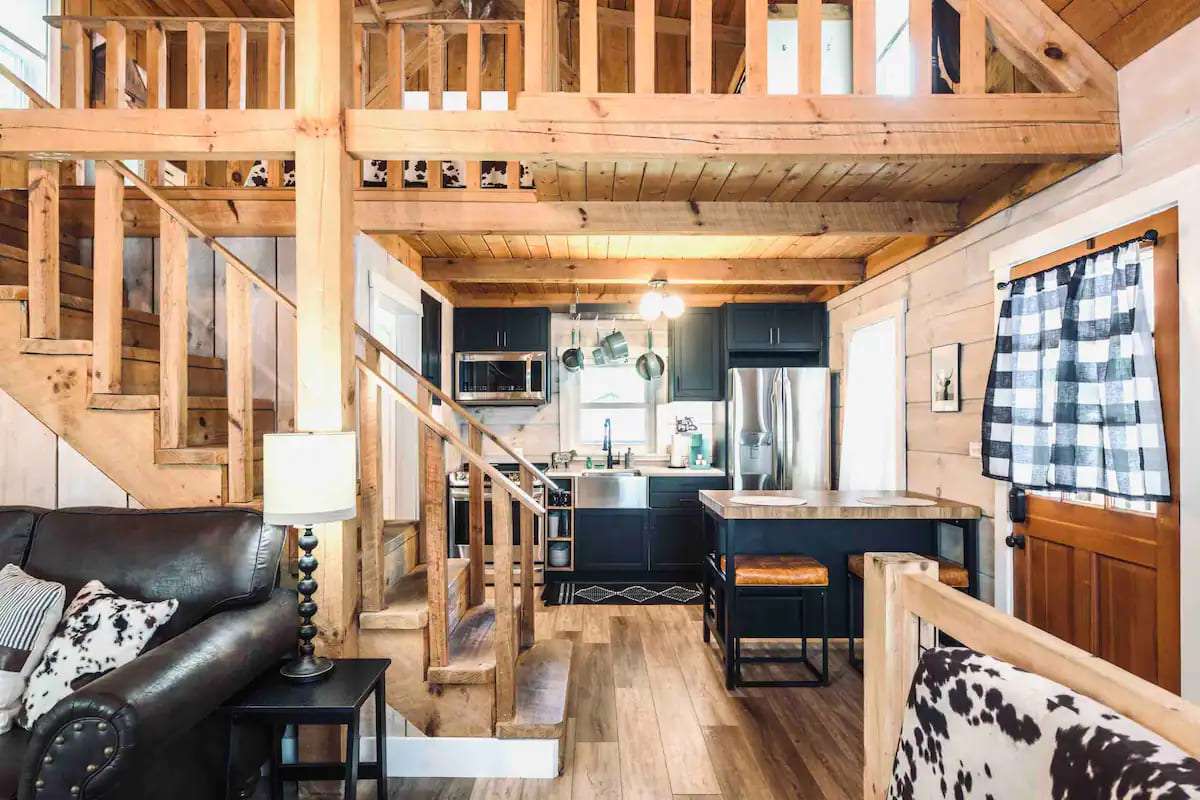 Cozy and Peaceful Cabin in Townsend TN Dream Tiny Living