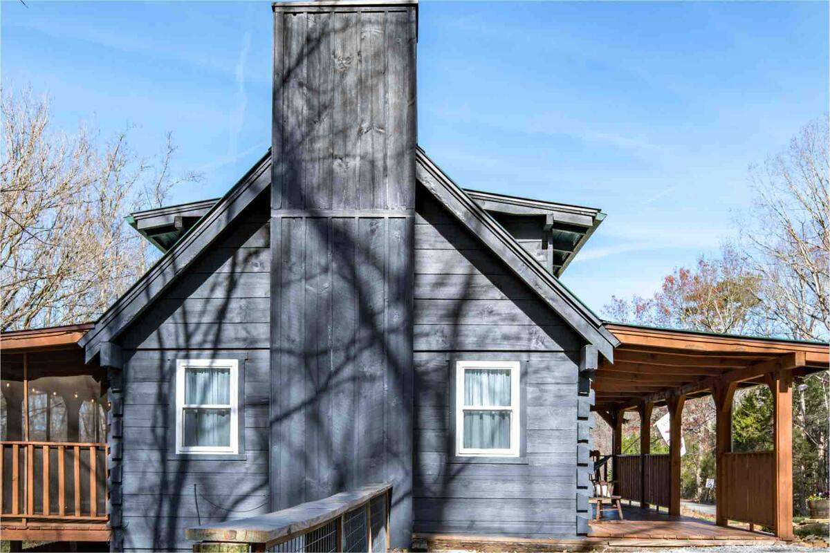 Cozy and Peaceful Cabin in Townsend TN Dream Tiny Living