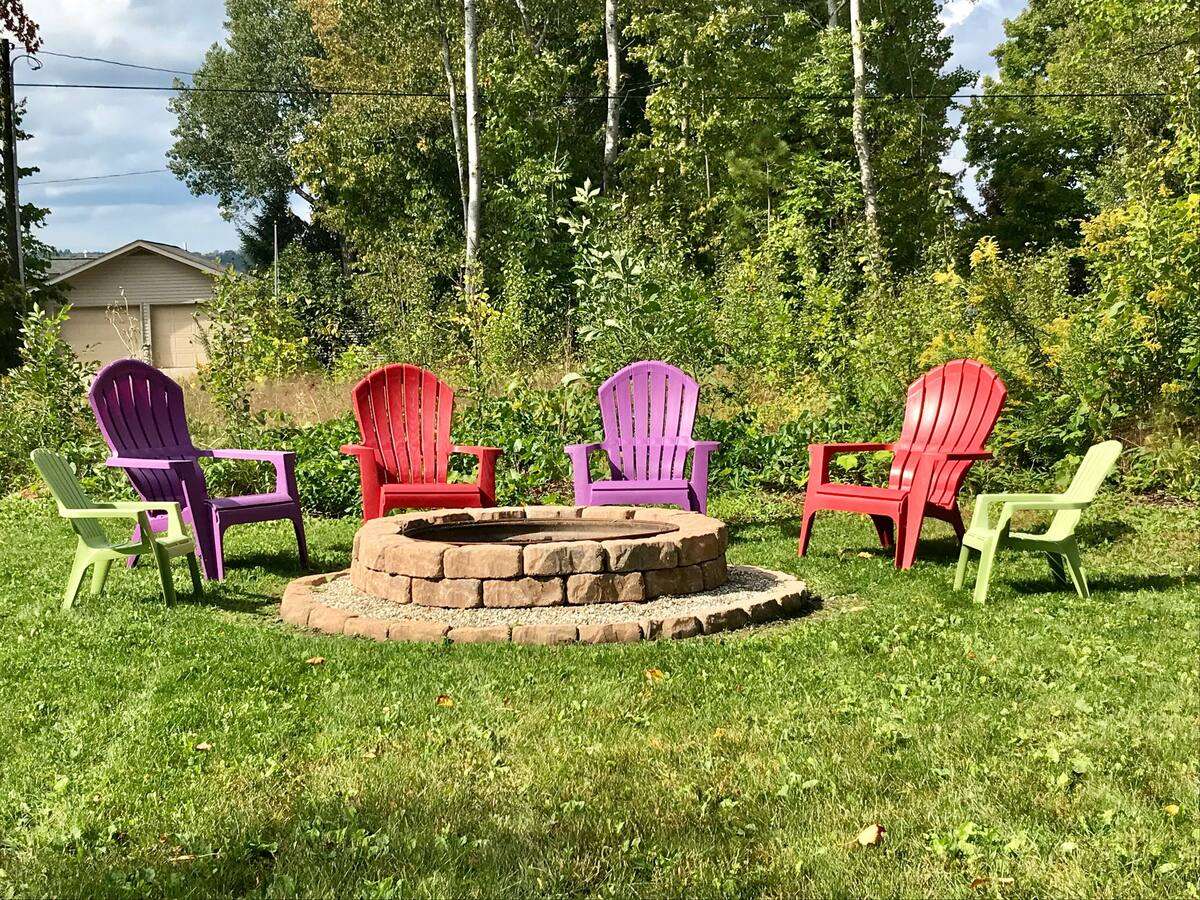 Relaxing Cottage Near Suttons Bay Dream Tiny Living