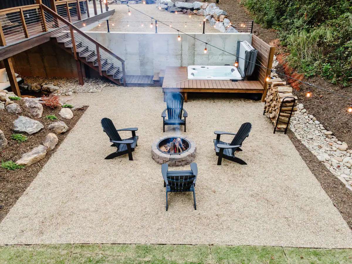 Absolutely WaterfallHamockJacuzzi Container House Dream