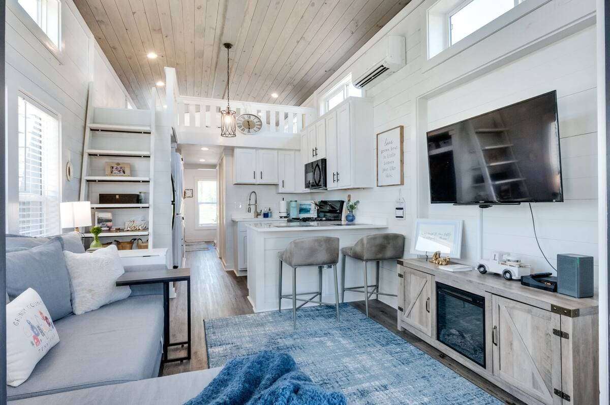 Wonderful Watercolor Tiny House in Tracy City - Dream Tiny Living