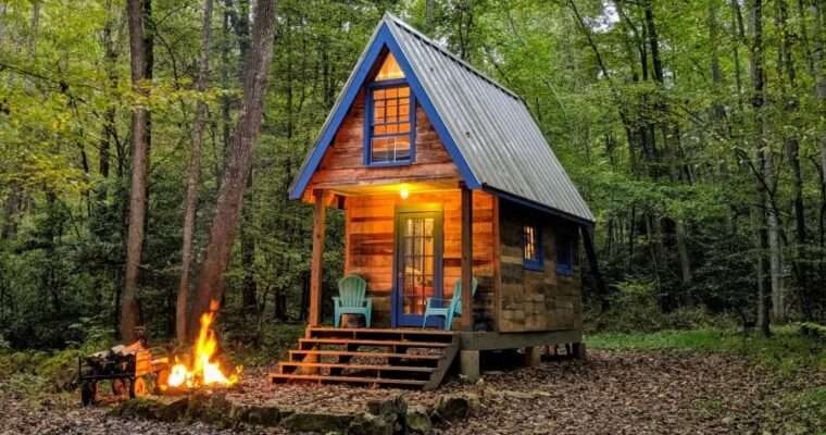 Gorgeous Rustic Tiny House in Happy Valley