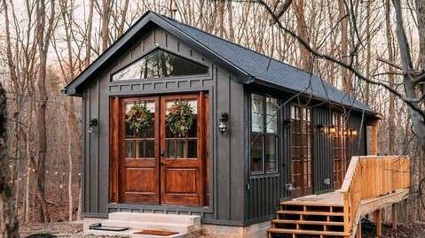 Tiny Cabin of 450sqft with Wonderful Interior Design