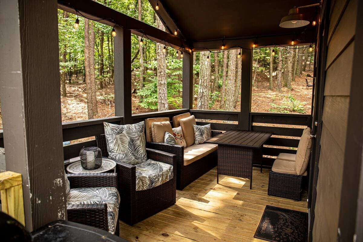 Absolutely Rustic and Comfortable Woody Tiny Home - Dream Tiny Living