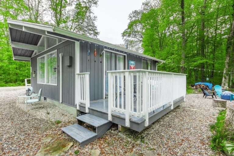 Beautiful Lindy Tiny House on Amston Lake Dream Tiny Living