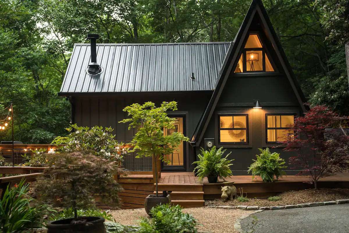 Moon-A-Chalet in Magnificent Nature - Dream Tiny Living