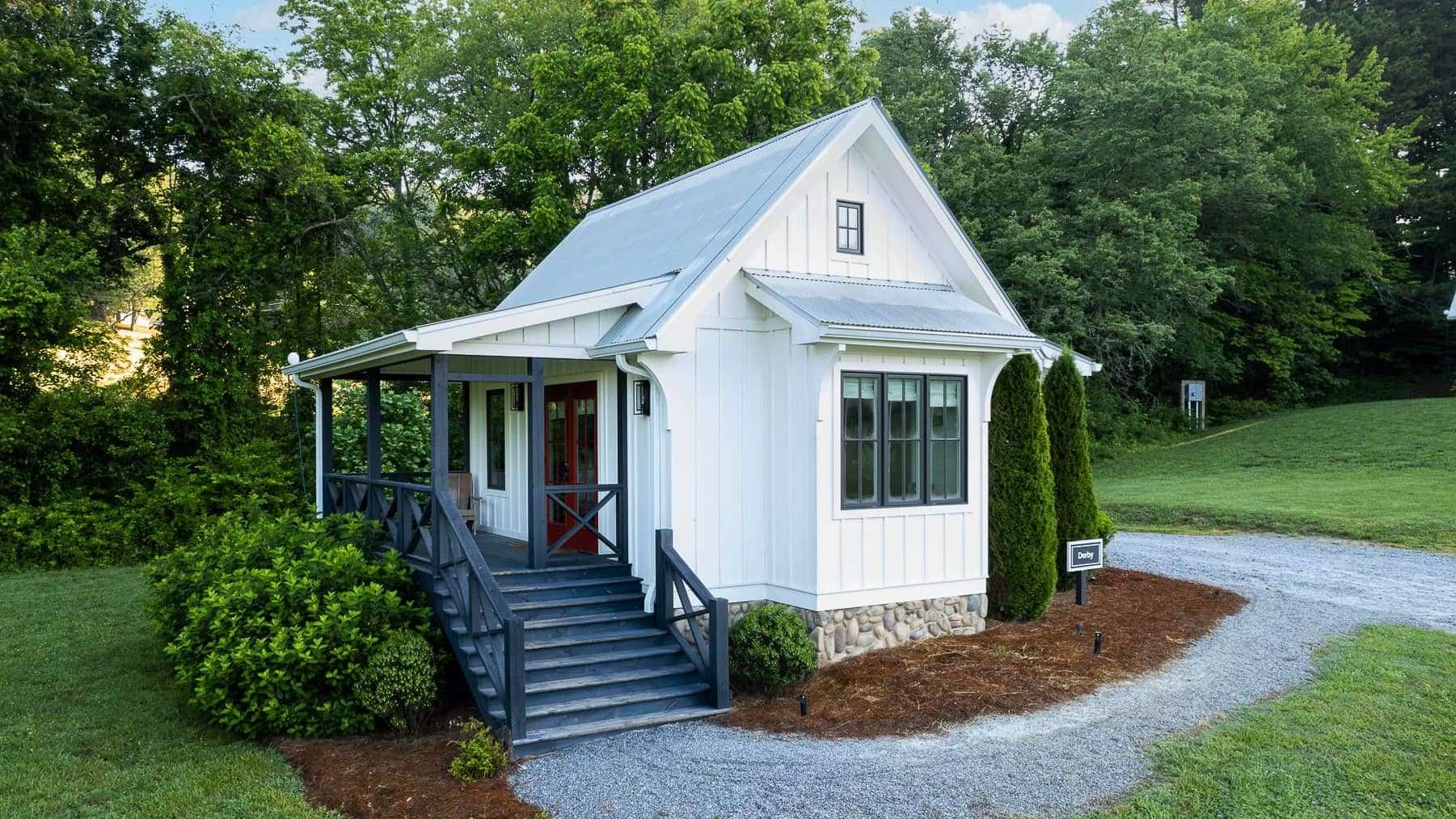 Incredible Derby Cottage Near the Highlands