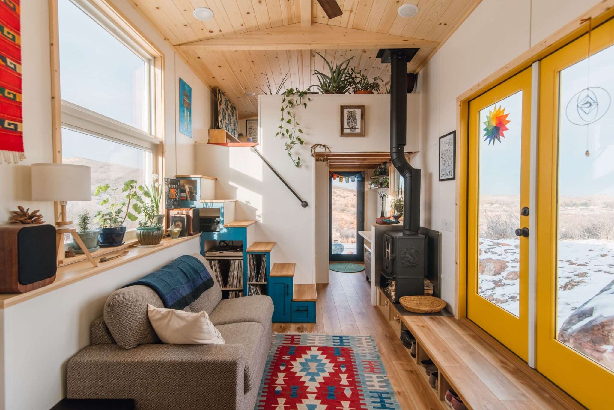 Carrie and Dan’s 28′ x 10′ Tiny House on Wheels - Dream Tiny Living