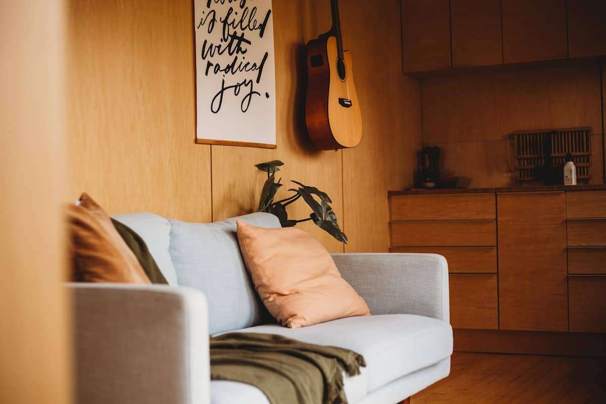 Small Wooden House Ideas with A View and Peaceful - Dream Tiny Living