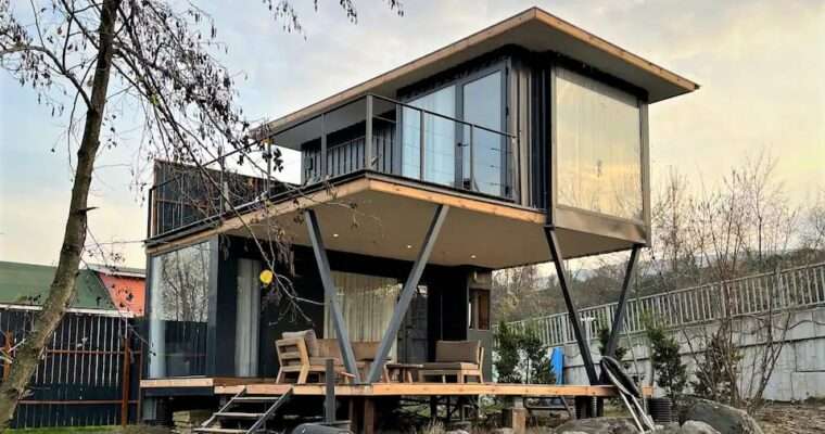 Tiny Container House with Jacuzzi and Lake View