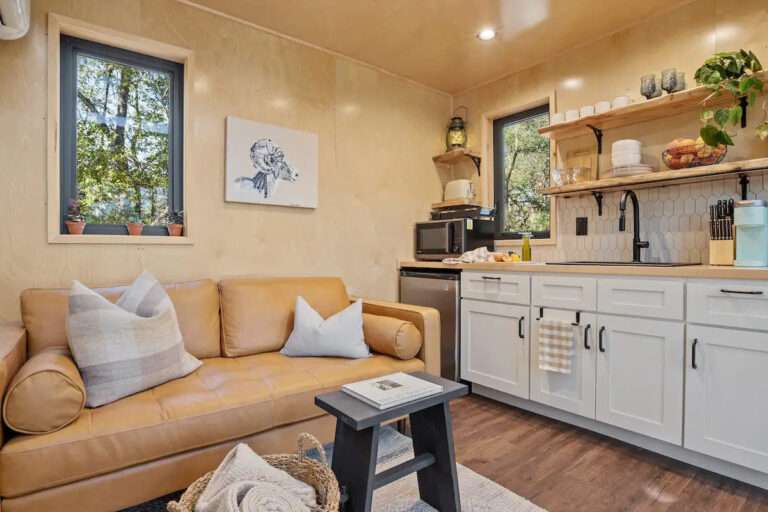 Butterfly Design Luxury Tiny Tree House - Dream Tiny Living