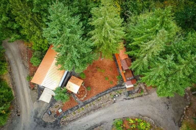 Jaimie and Dave's Shipping Container House - Dream Tiny Living