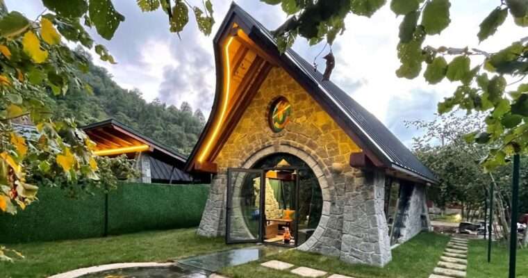 Tiny Stone House with Jacuzzi and Fireplace