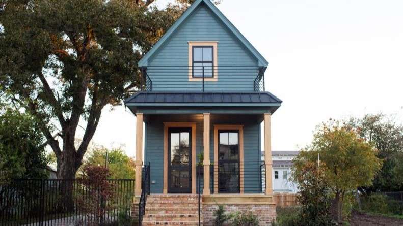 Gorgeous Restored Tiny House