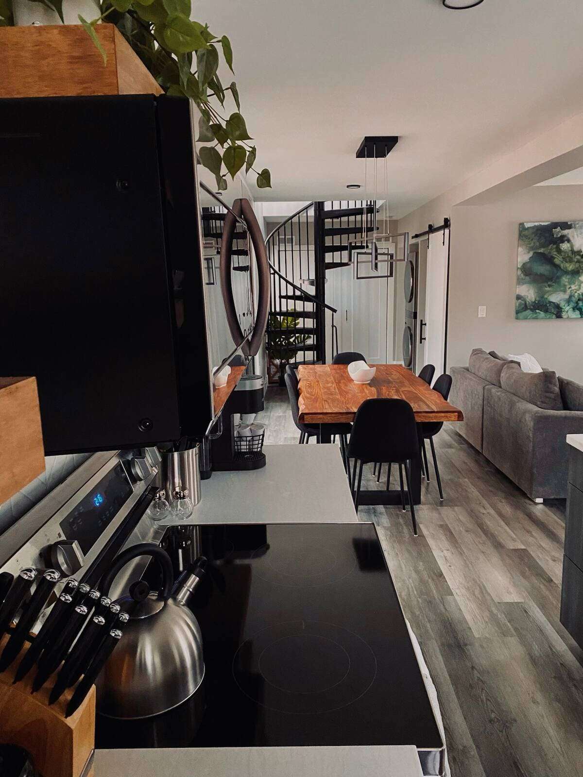 Stylish and Fun Shipping Container House - Dream Tiny Living