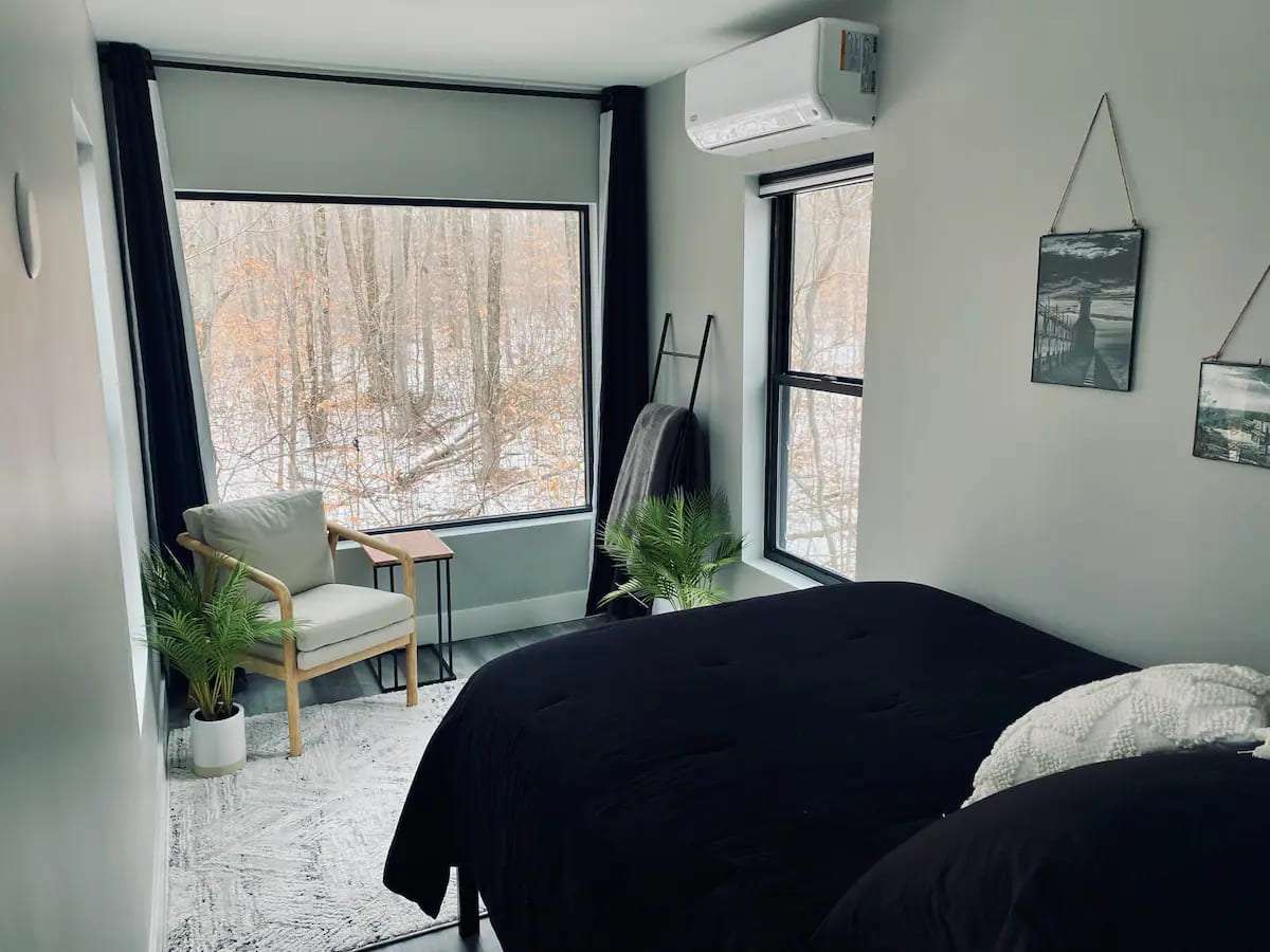 Stylish and Fun Shipping Container House - Dream Tiny Living